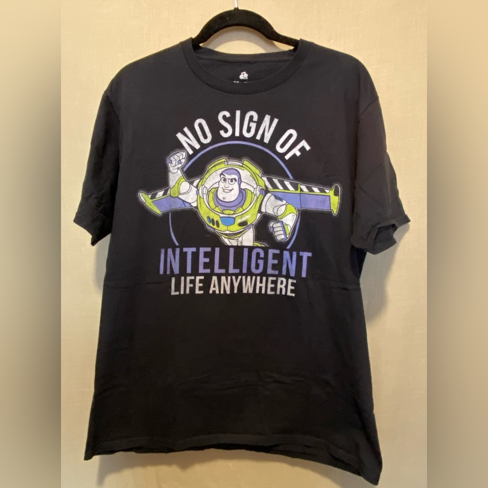 Toy Story Buzz Lightyear Graphic T-Shirt – Men’s Medium (M)